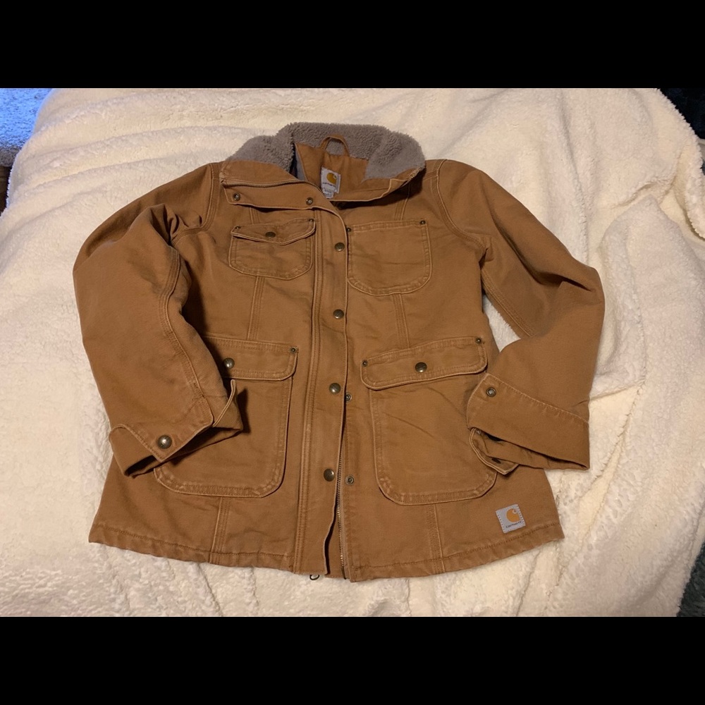 Women’s Carhartt barn chore coat. Weathered Wesley